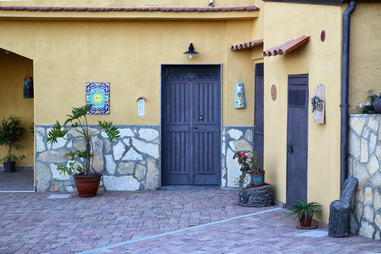 Villa Yellow House Licata Εξωτερικό φωτογραφία